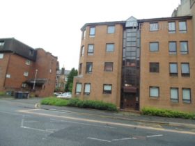 2 bedroom Flat to re...